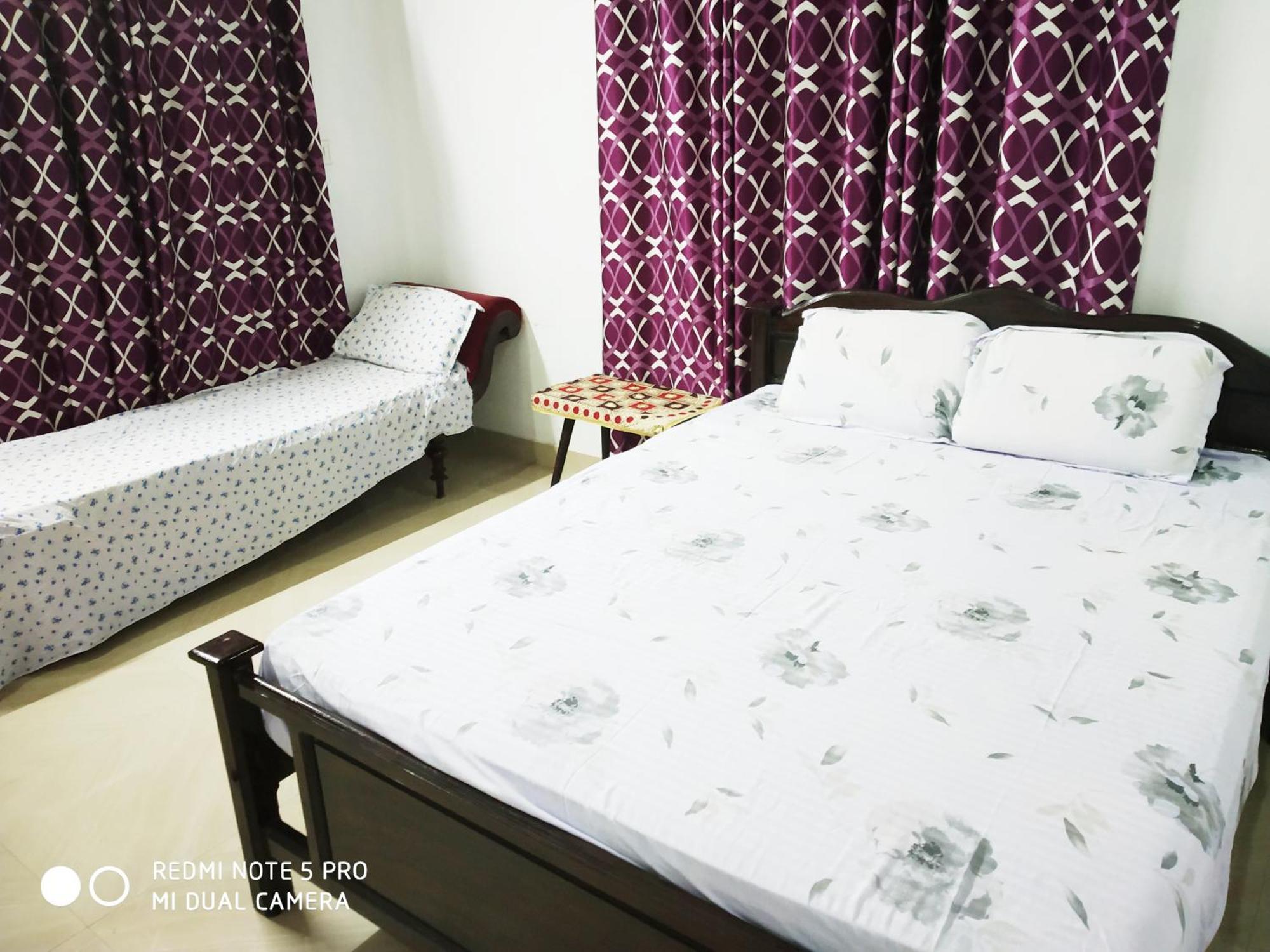 Munroe Heritage Inn Mundrothuruth Zimmer foto